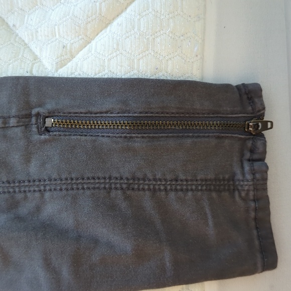American Eagle High-Rise cargo Jegging - Picture 3 of 5